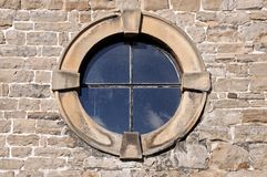 round-window-stone-frame-detail-47385614